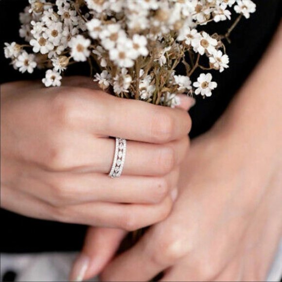 New Women’s 935 Silver Unique Diamond Ring - Picture 8 of 9